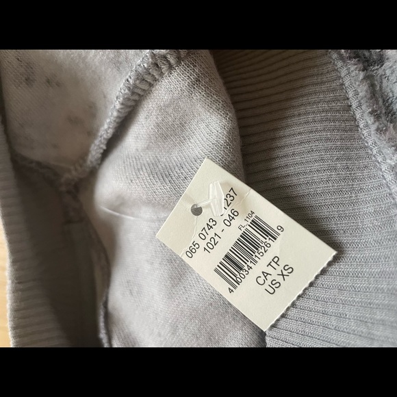 NWT AERIE OVERSIZED LEOPARD SWEATER - XS - Picture 14 of 15